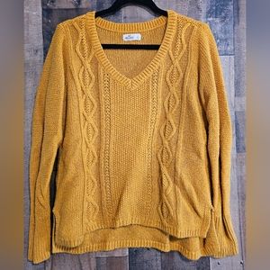 Hollister sweater